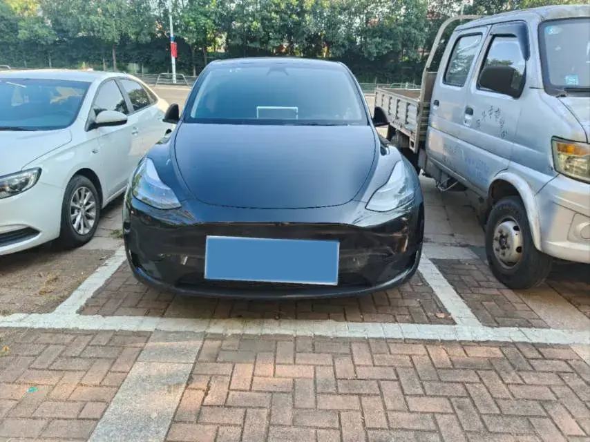 2022 TESLA MODEL thumbnail 2