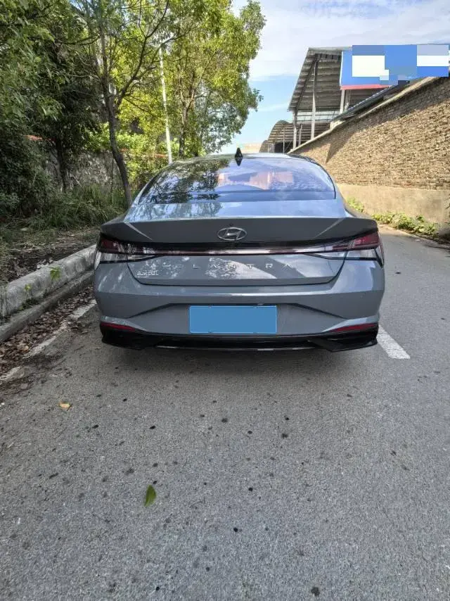 2021 HYUNDAI ELANTRA thumbnail 4