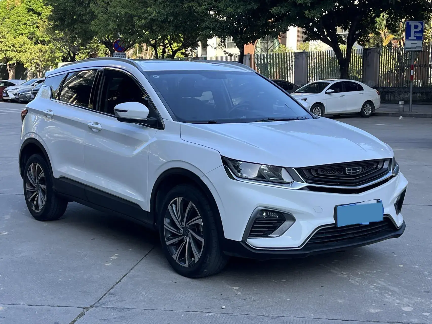 2019 GEELY COOLRAY thumbnail 3