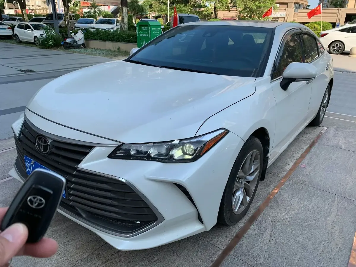 2019 Toyota Avalon 2.0L 178HP L4 CVT
