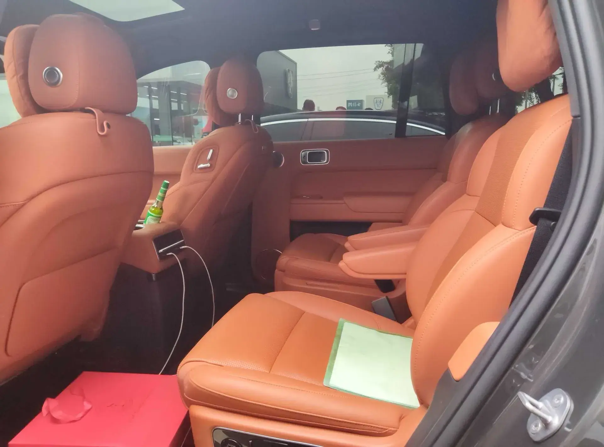 2022 LI L9 thumbnail 2