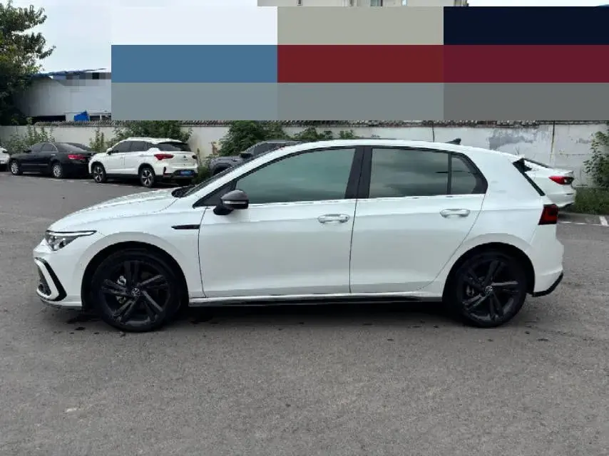 2023 VOLKSWAGEN GOLF thumbnail 4