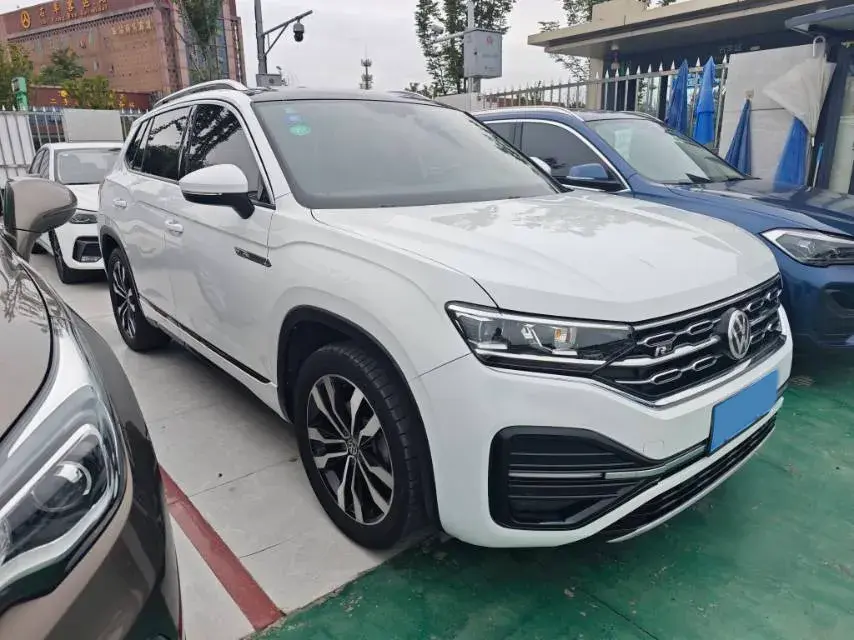 2019 VOLKSWAGEN TAYRON thumbnail 2