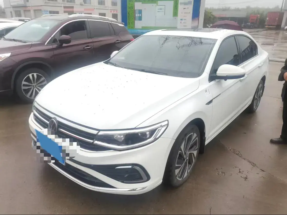 2023 VOLKSWAGEN BORA view 1