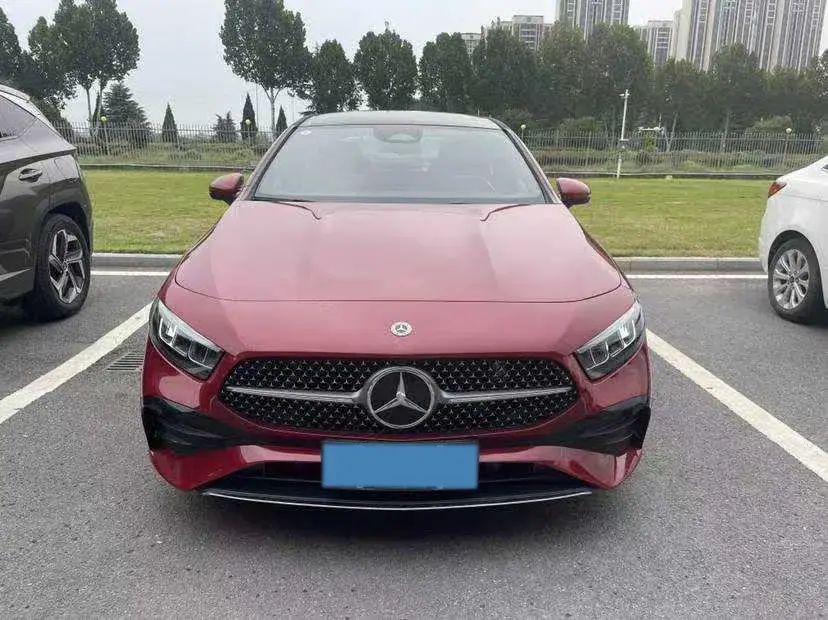2023 MERCEDES-BENZ A thumbnail 2