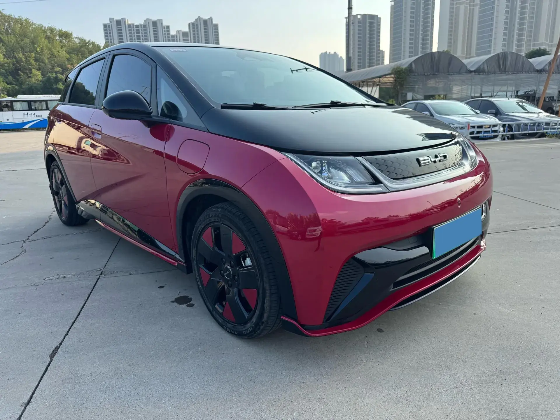 2023 BYD DOLPHIN thumbnail 3