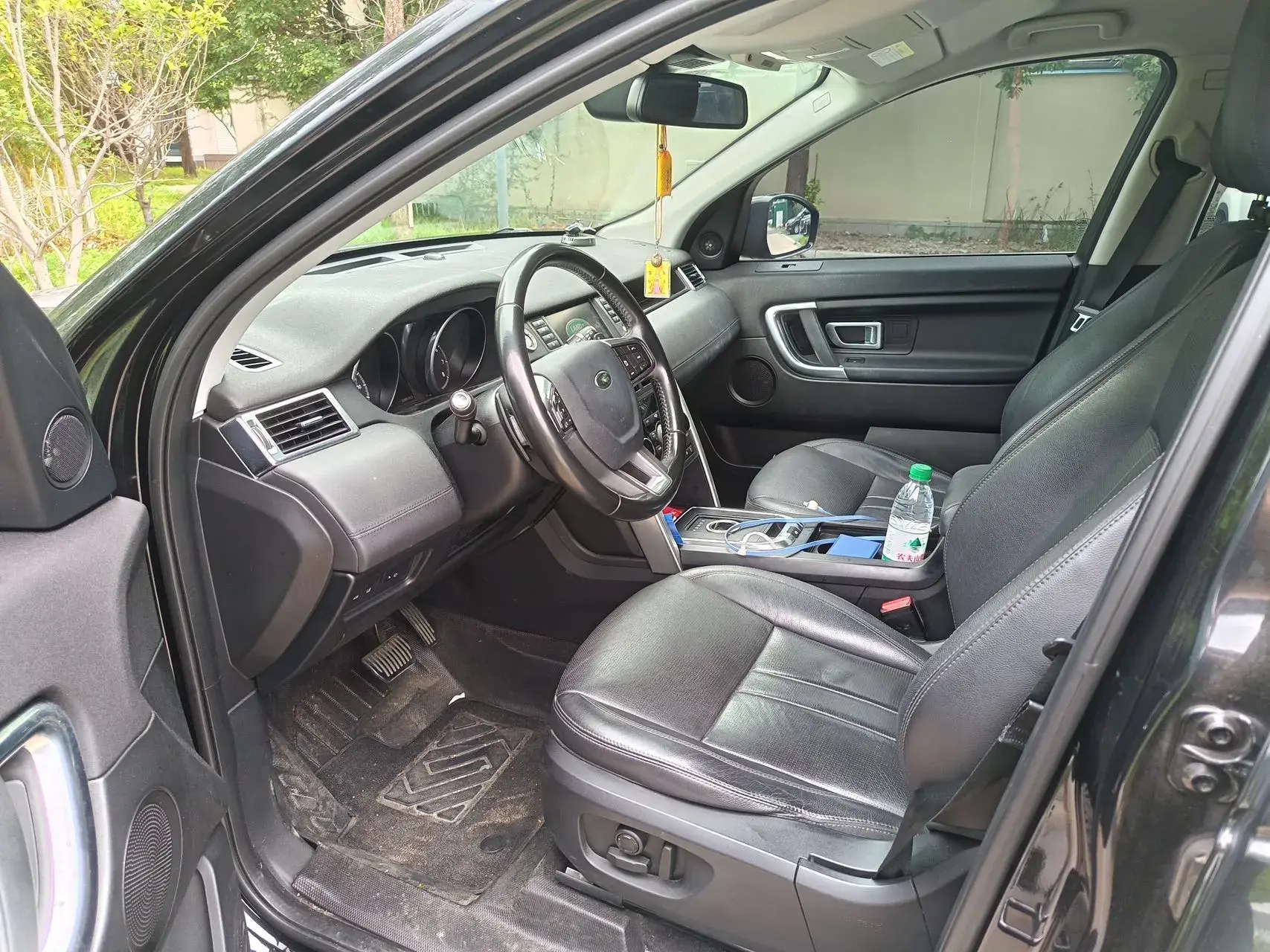 2018 LAND ROVER thumbnail 3