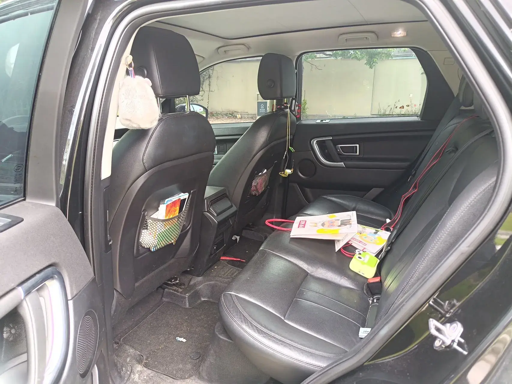 2018 LAND ROVER thumbnail 4