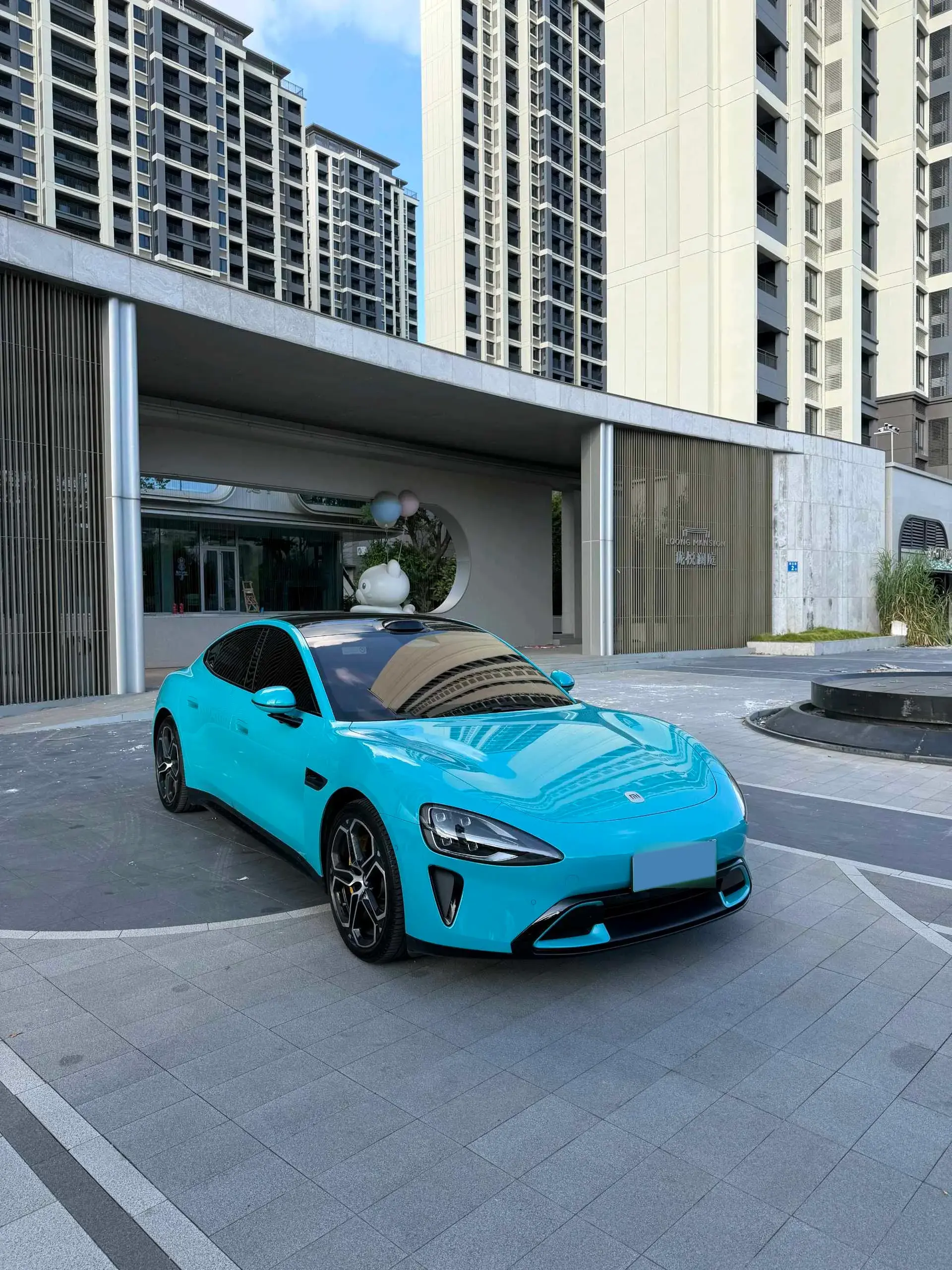 2024 MI SU7 thumbnail 3