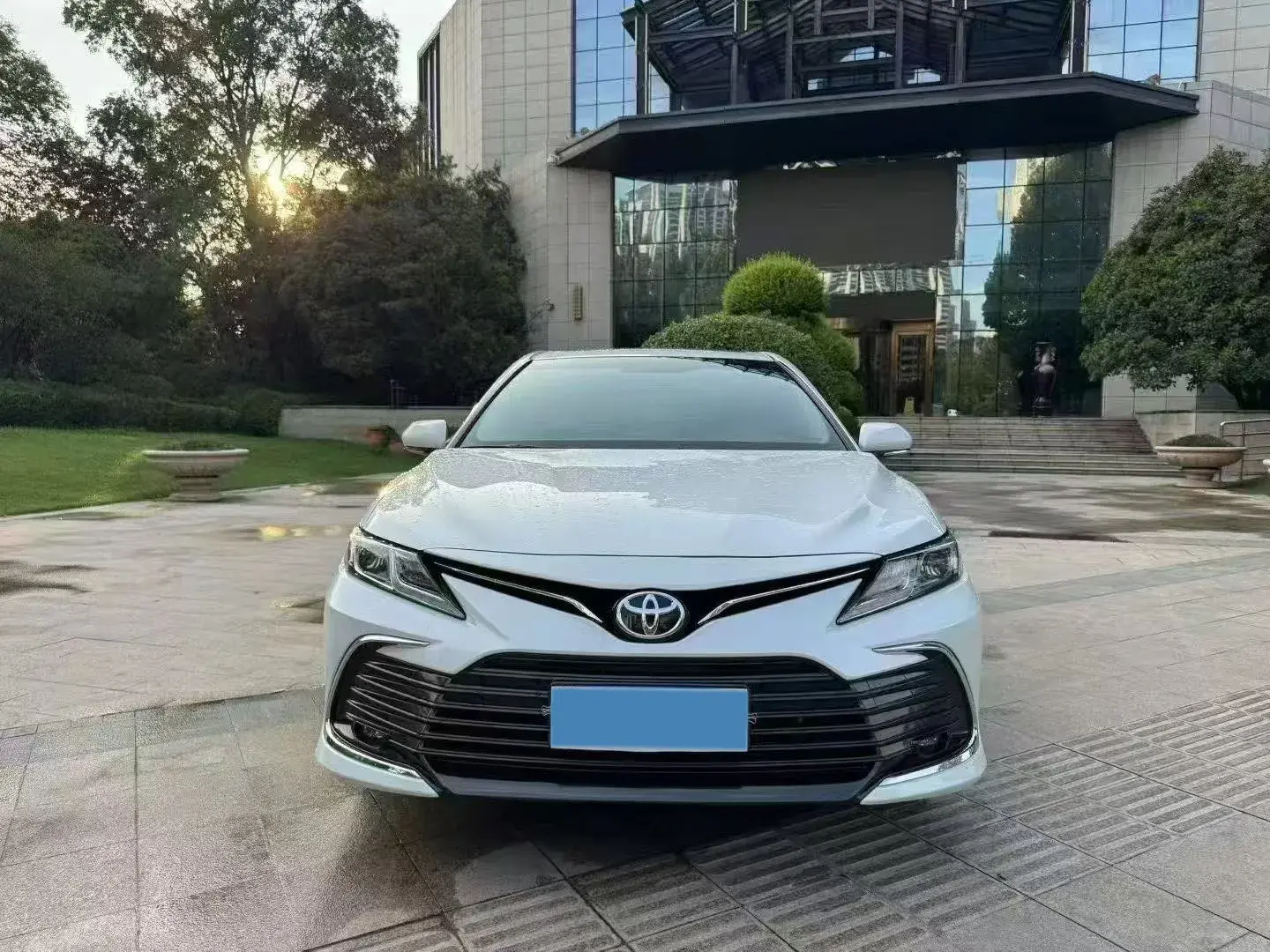 2023 TOYOTA CAMRY thumbnail 2