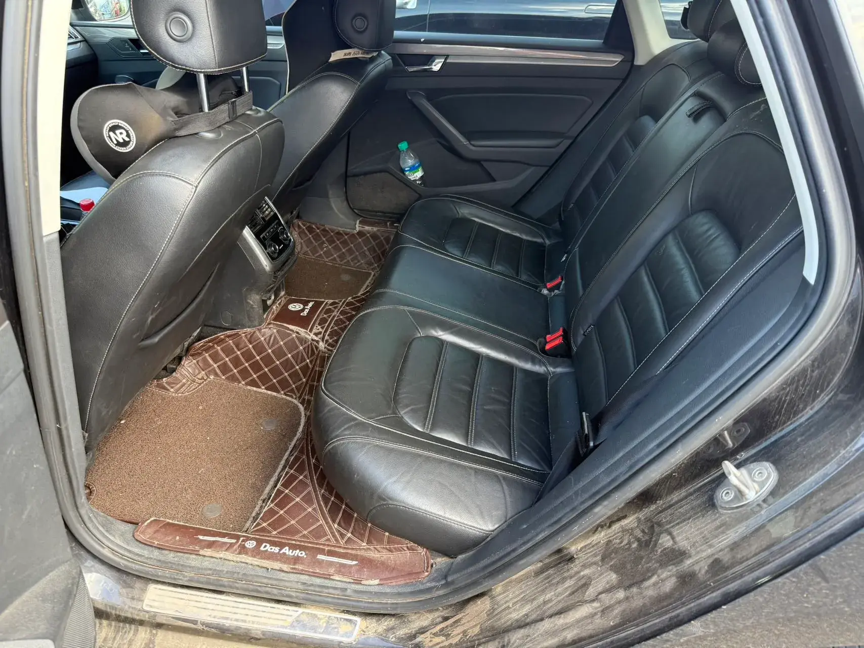 2017 VOLKSWAGEN PASSAT thumbnail 4