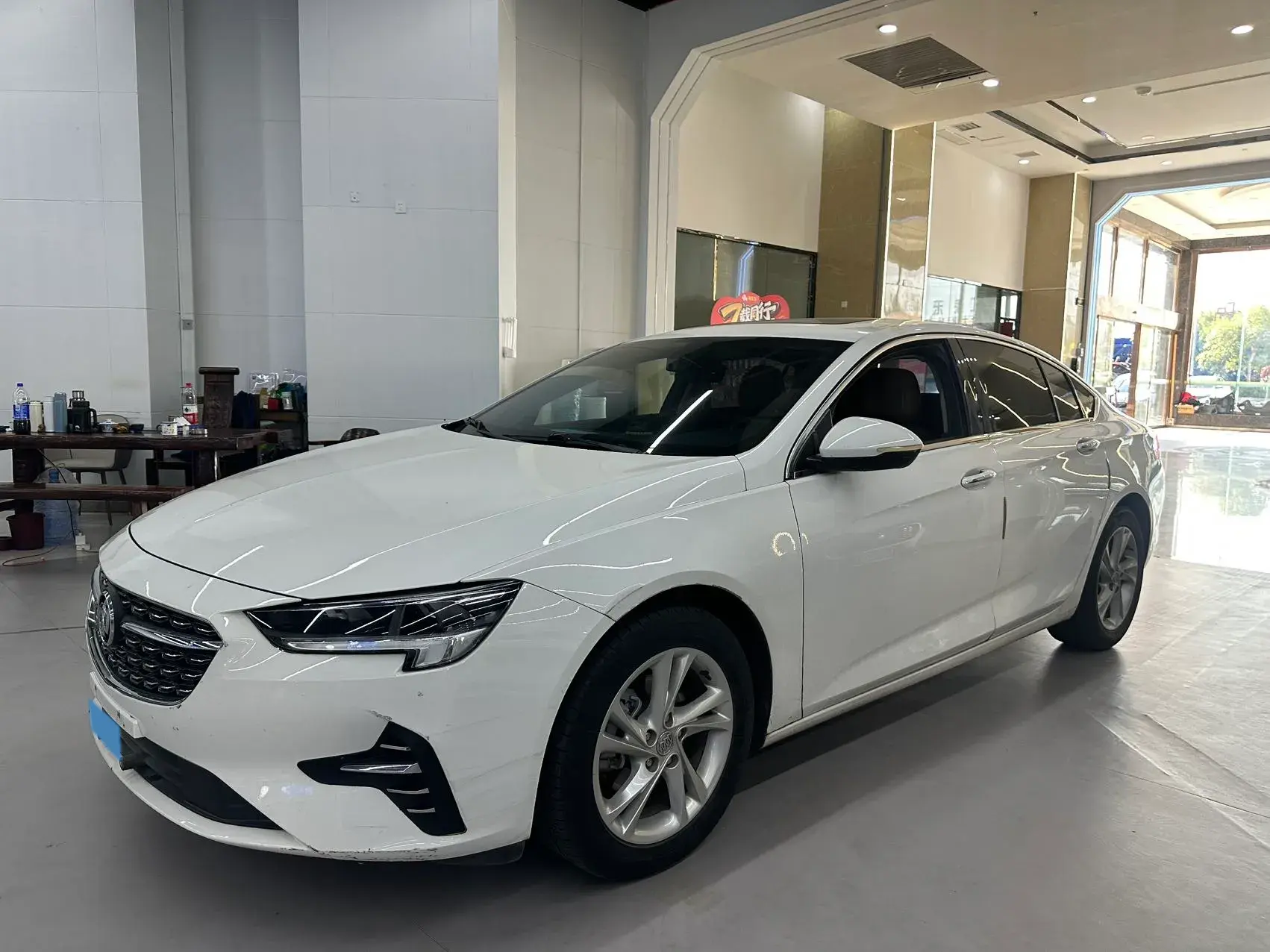 2022 BUICK REGAL view 1