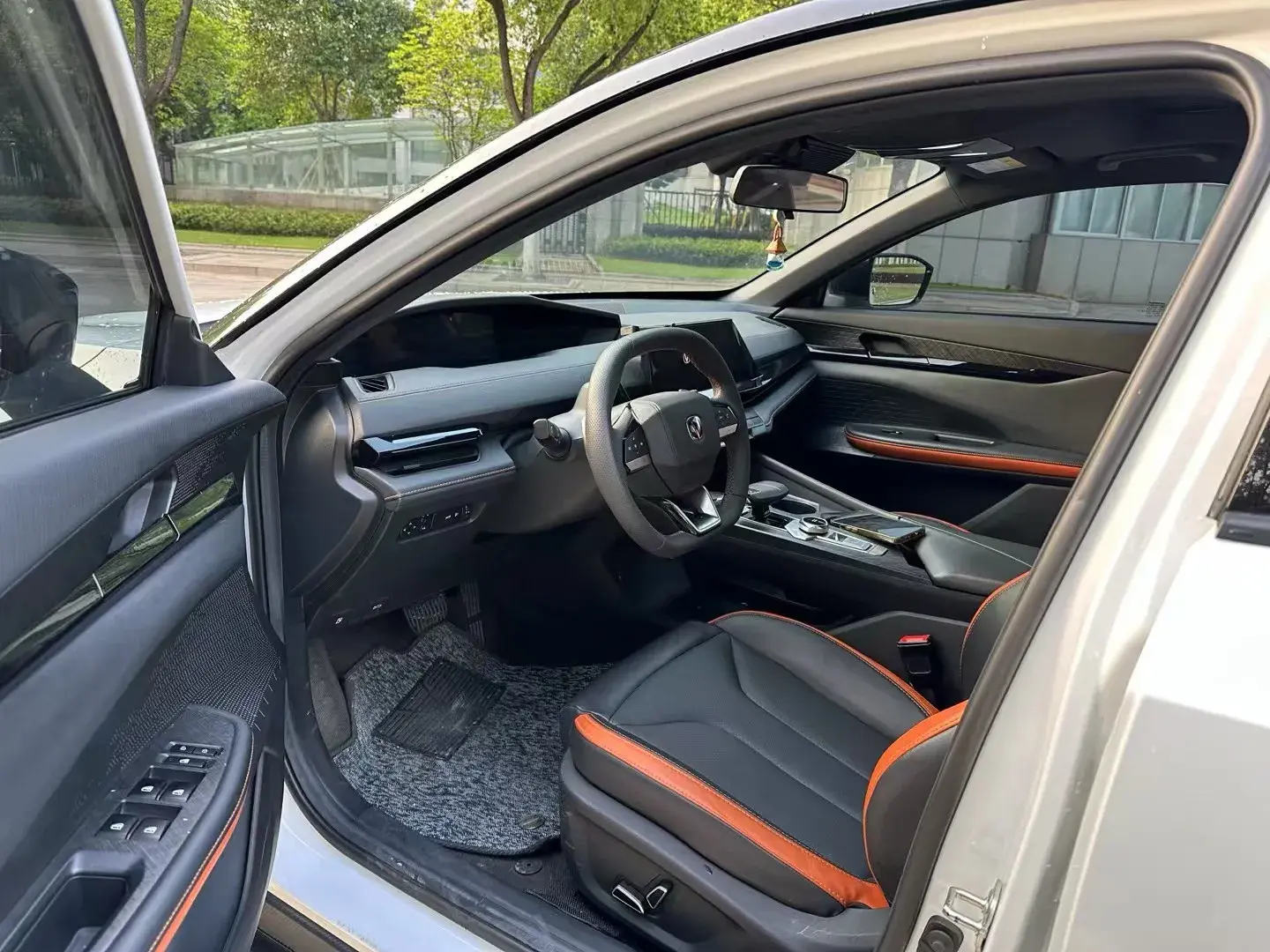 2022 CHANGAN UNI-V thumbnail 4