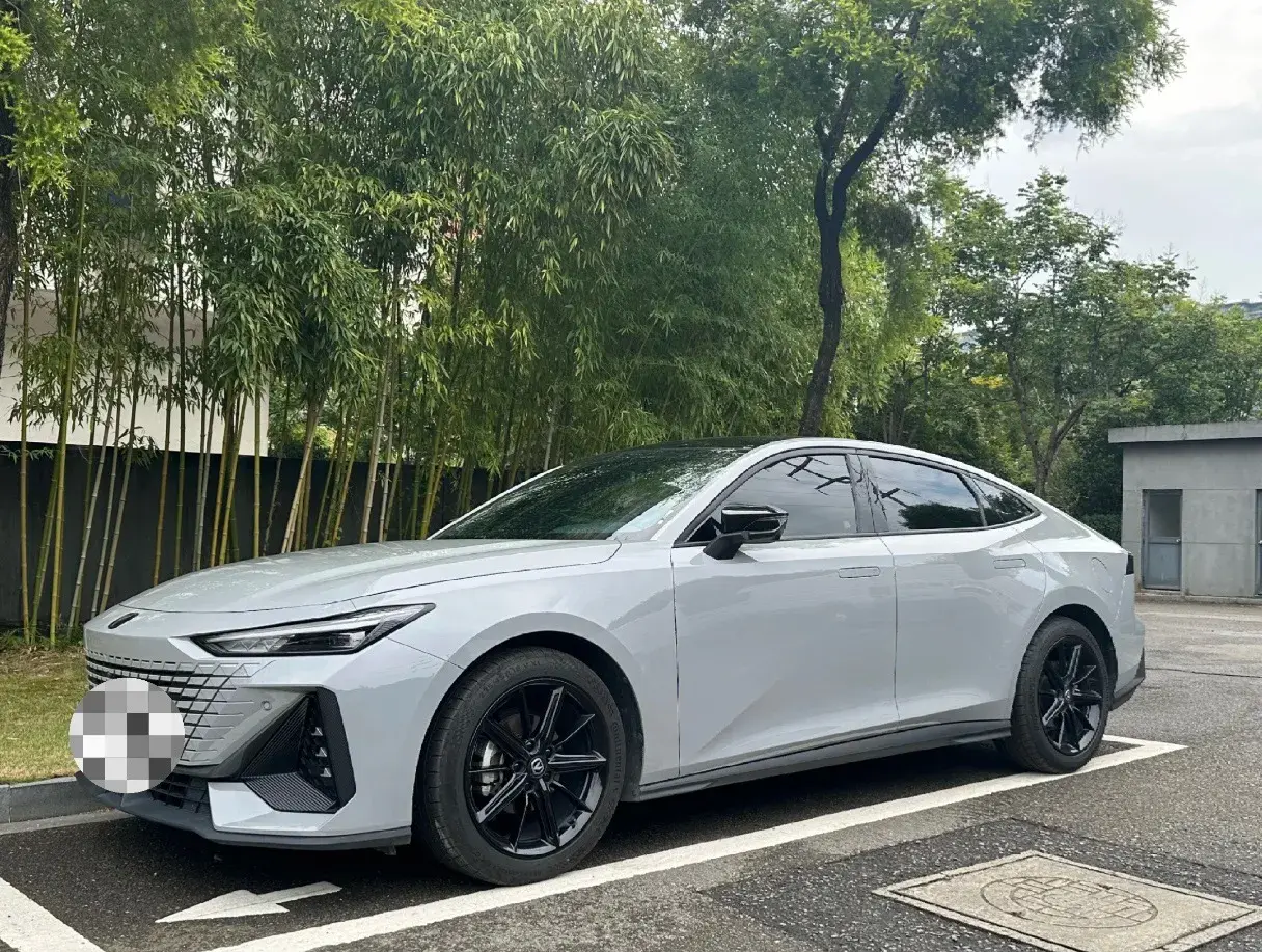 2022 CHANGAN UNI-V view 1