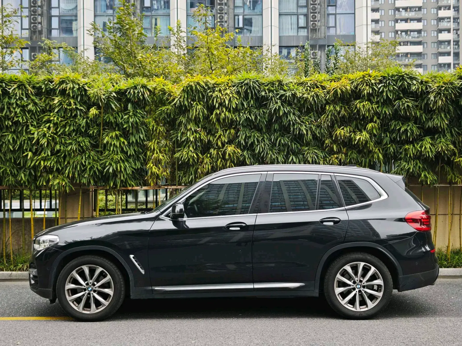 2020 BMW X3 thumbnail 3