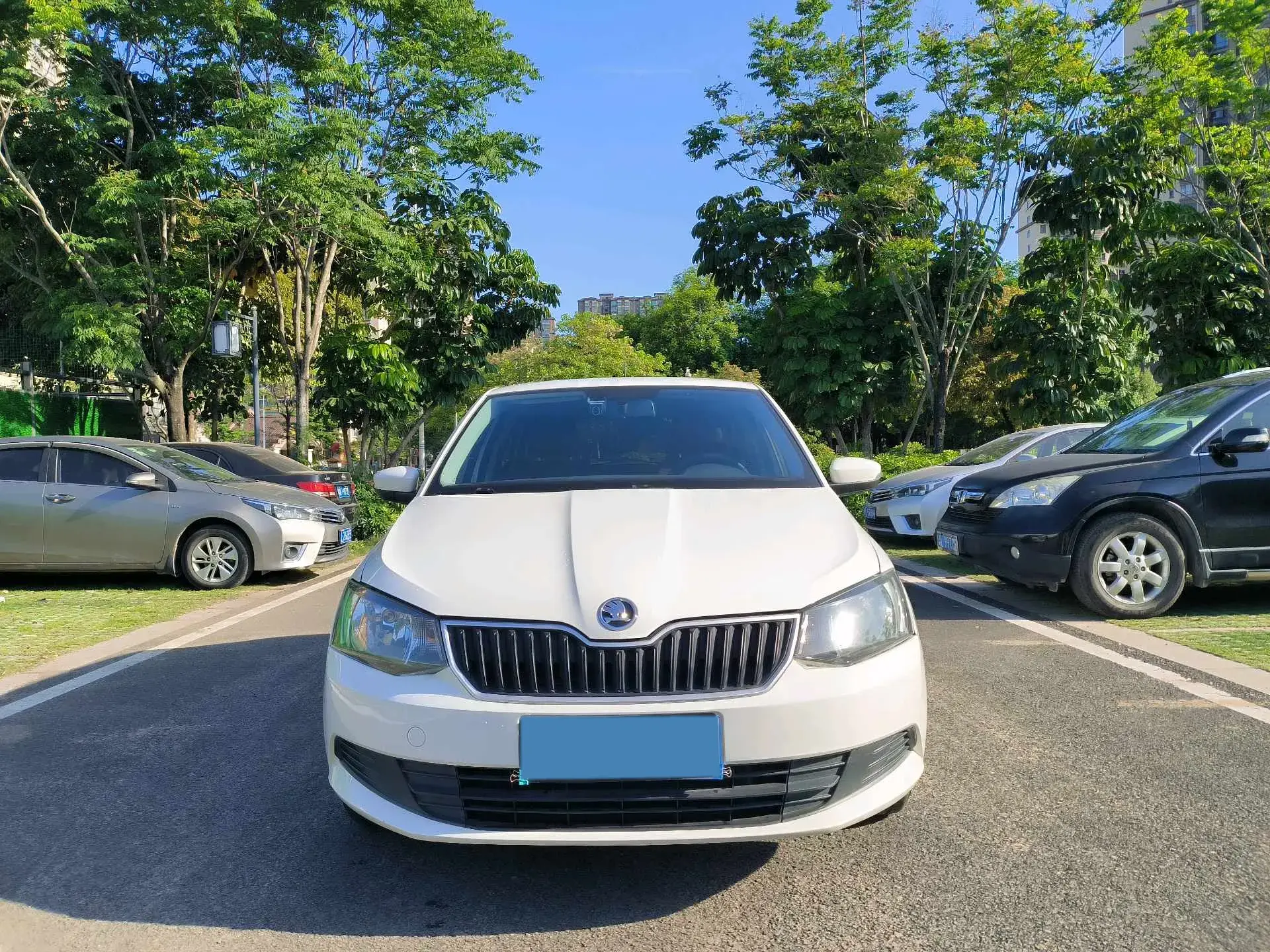 2017 SKODA FABIA thumbnail 2