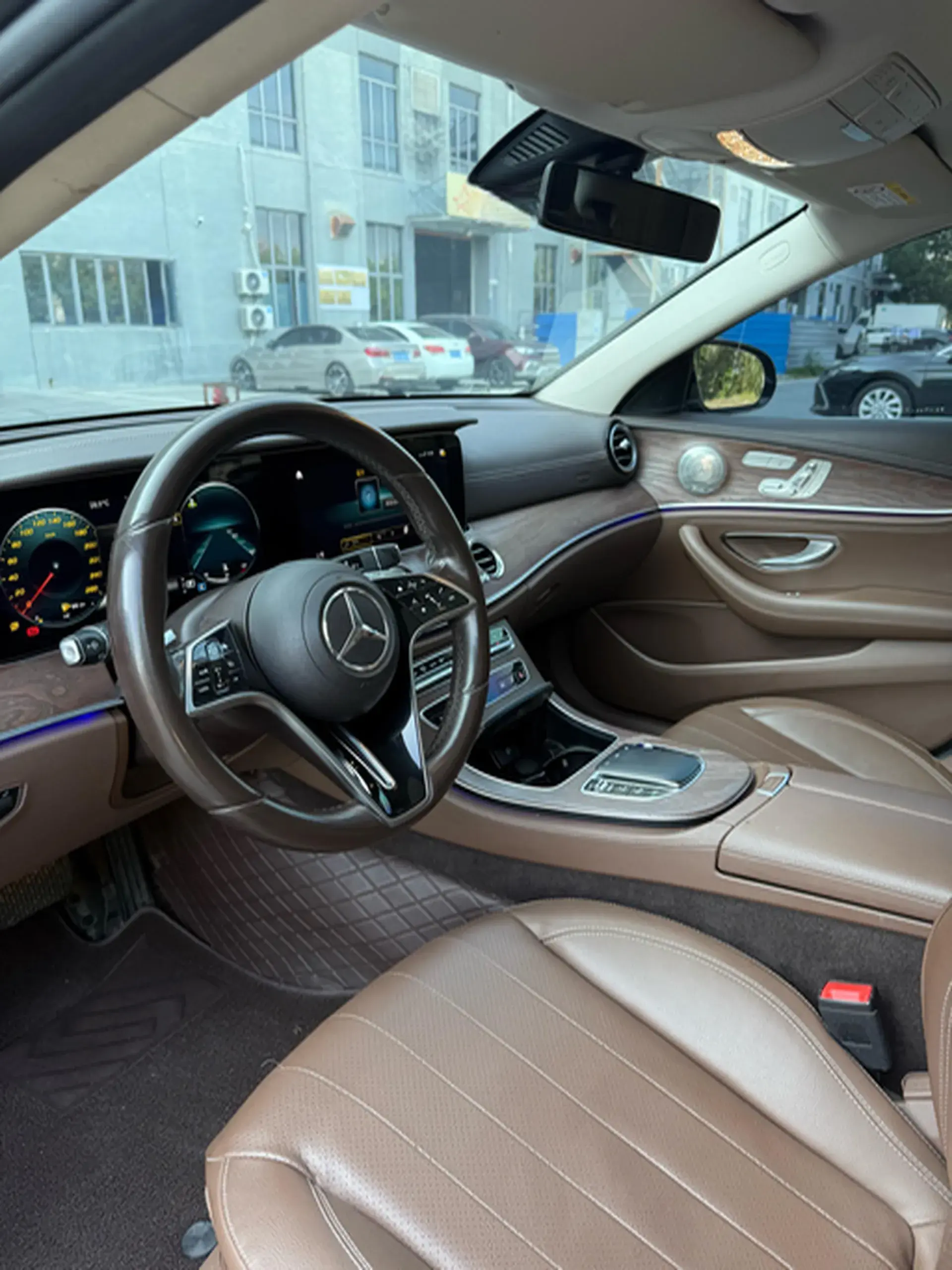 2021 MERCEDES-BENZ E thumbnail 4