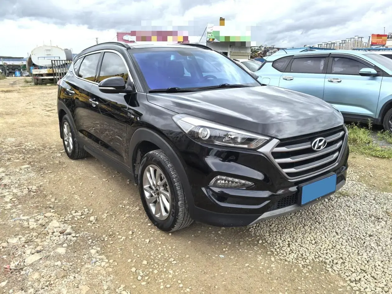 2018 HYUNDAI TUCSON thumbnail 2