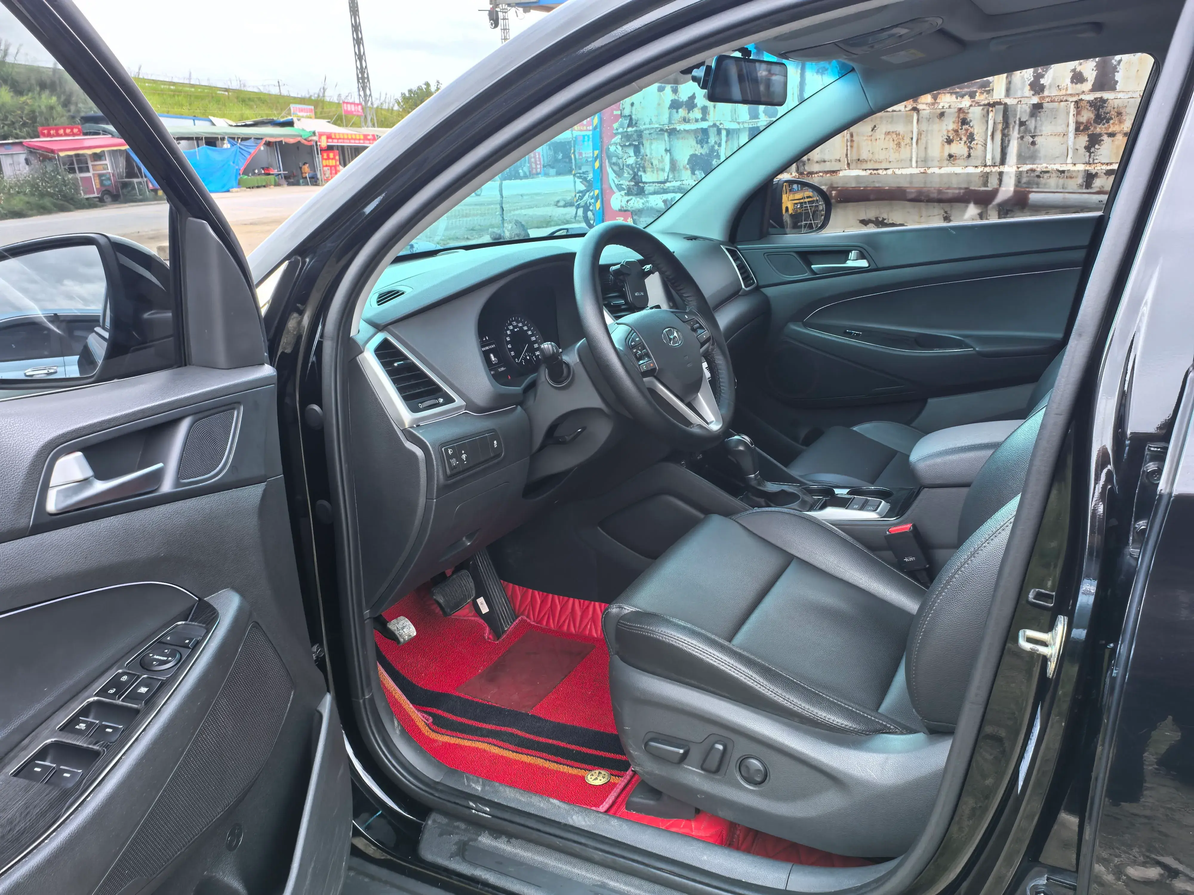 2018 HYUNDAI TUCSON thumbnail 4