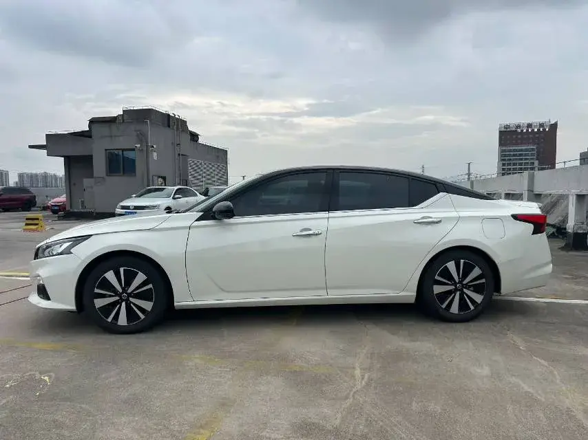 2021 NISSAN TEANA thumbnail 3