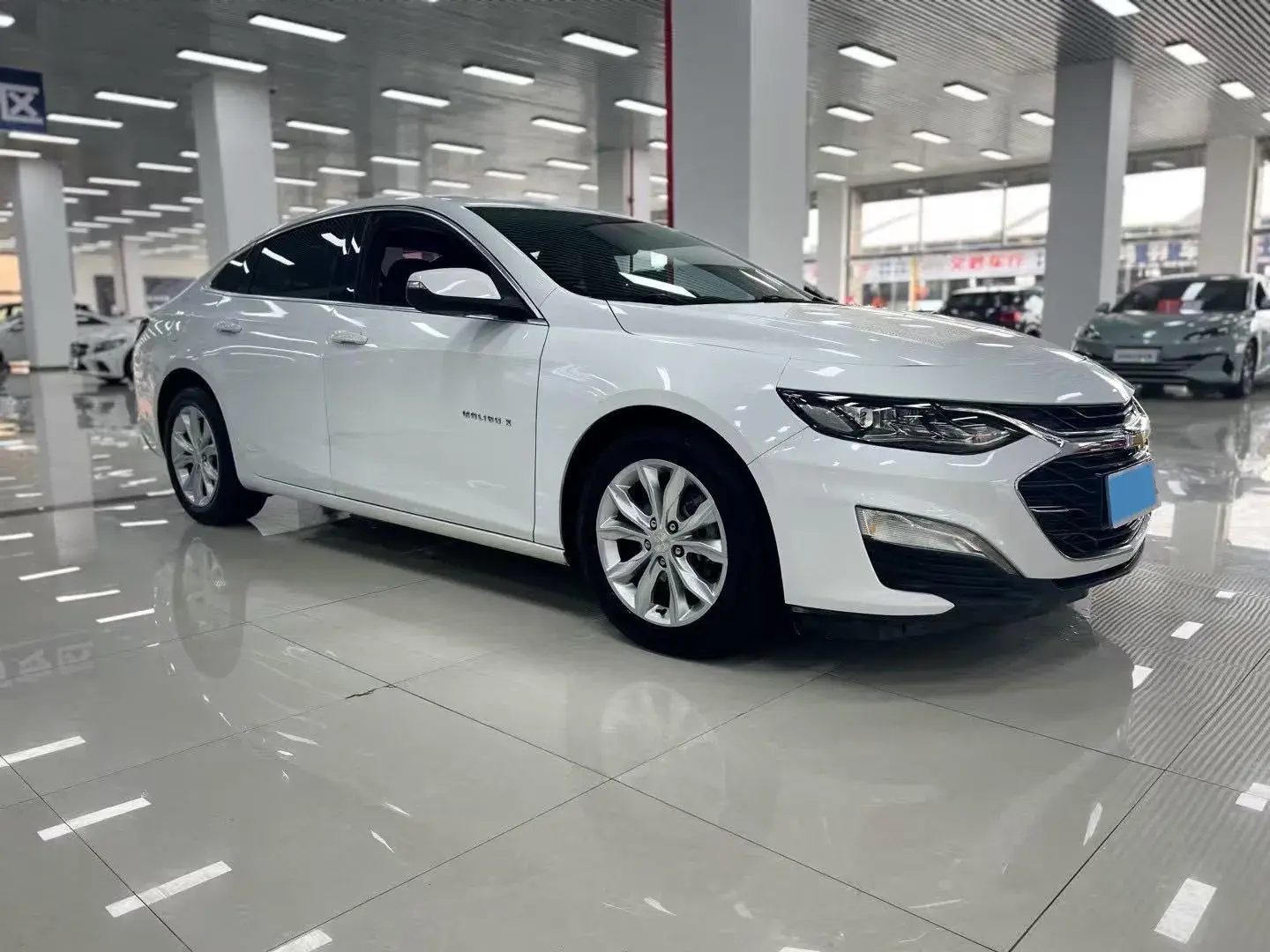 2020 CHEVROLET MALIBU thumbnail 3