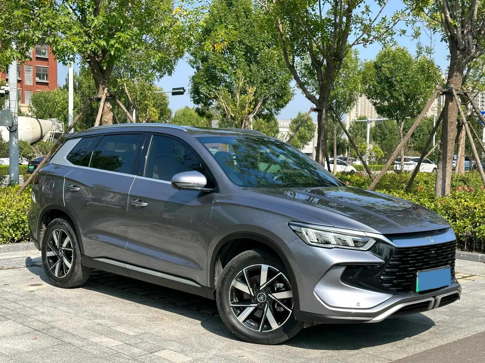 2023 BYD SONG thumbnail 3