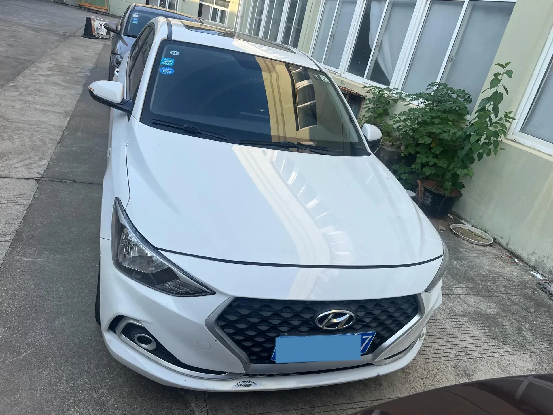 2017 HYUNDAI CELESTA thumbnail 2