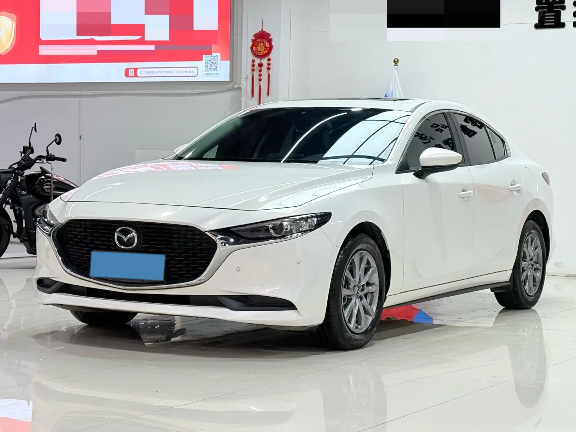 2021 MAZDA 3 view 1