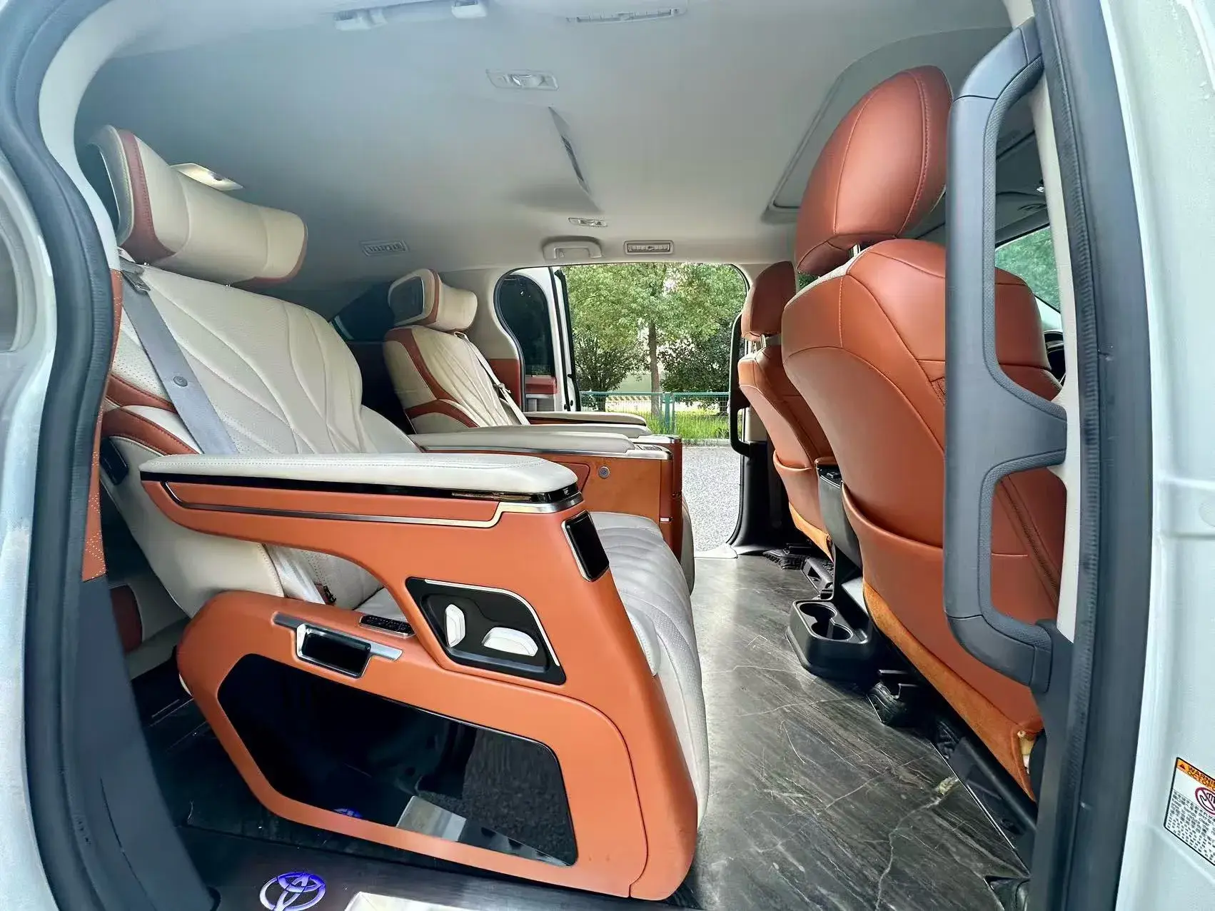 2021 TOYOTA SIENNA thumbnail 4