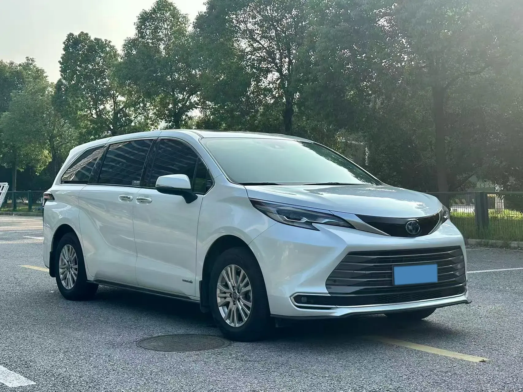 2021 TOYOTA SIENNA thumbnail 3