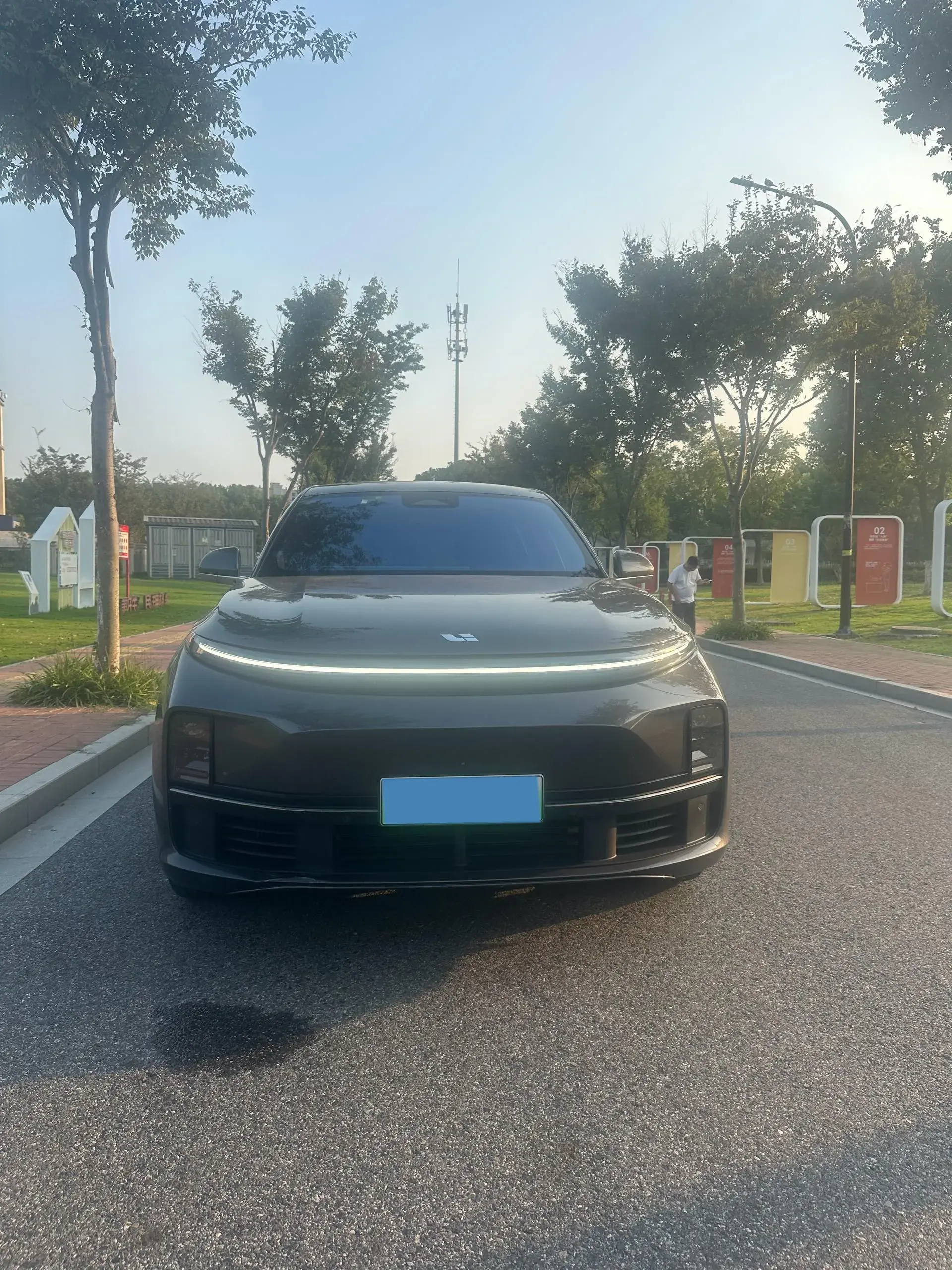 2023 LI L7 thumbnail 2