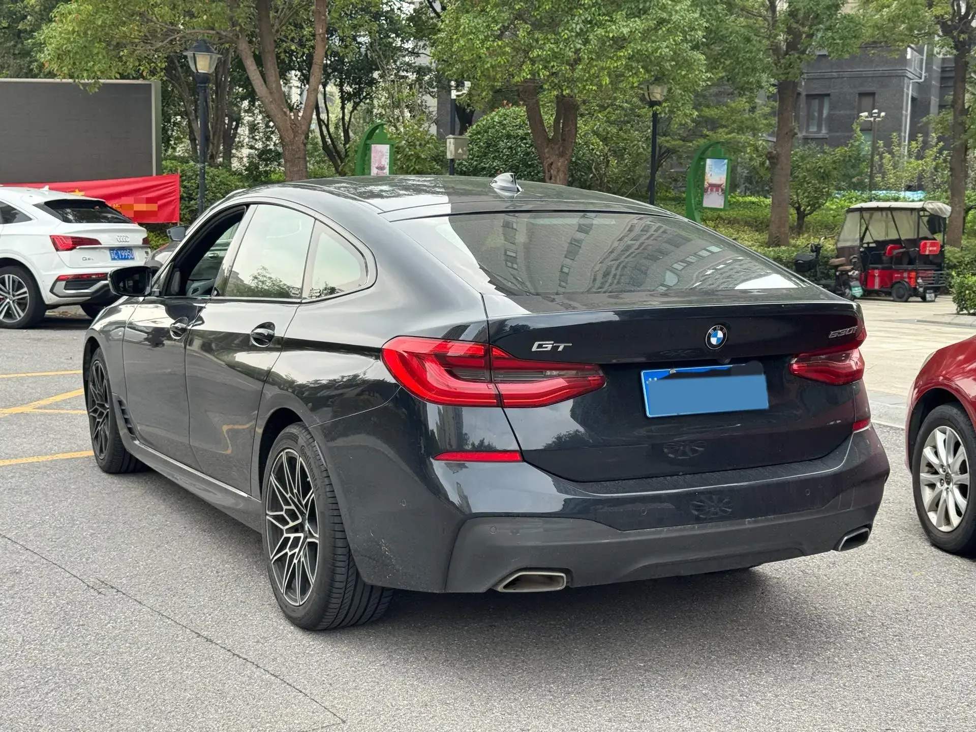 2020 BMW 6 thumbnail 2