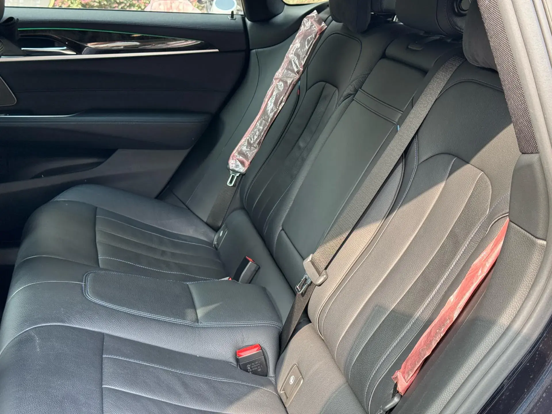 2020 BMW 6 thumbnail 4