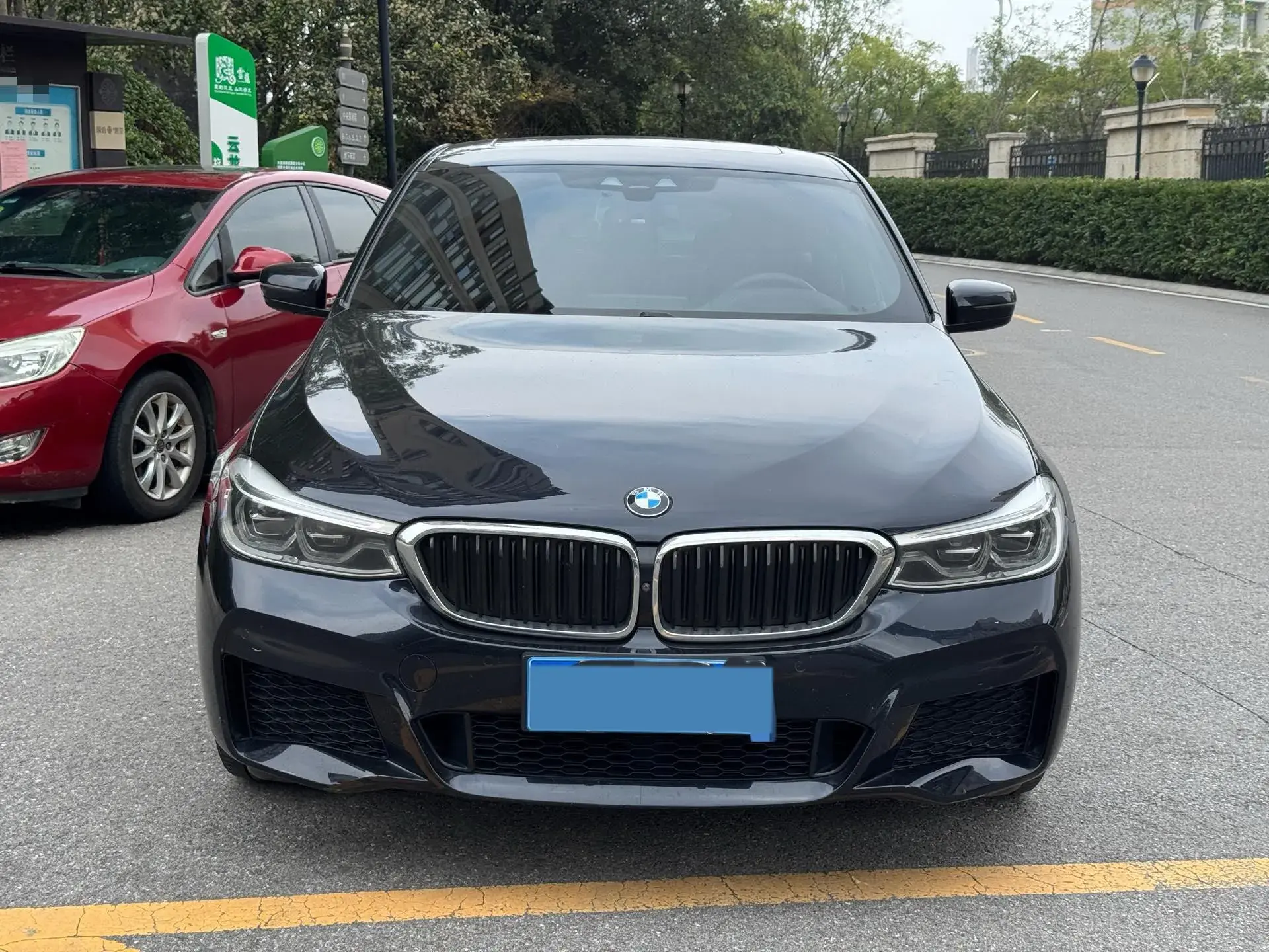 2020 BMW 6 thumbnail 3