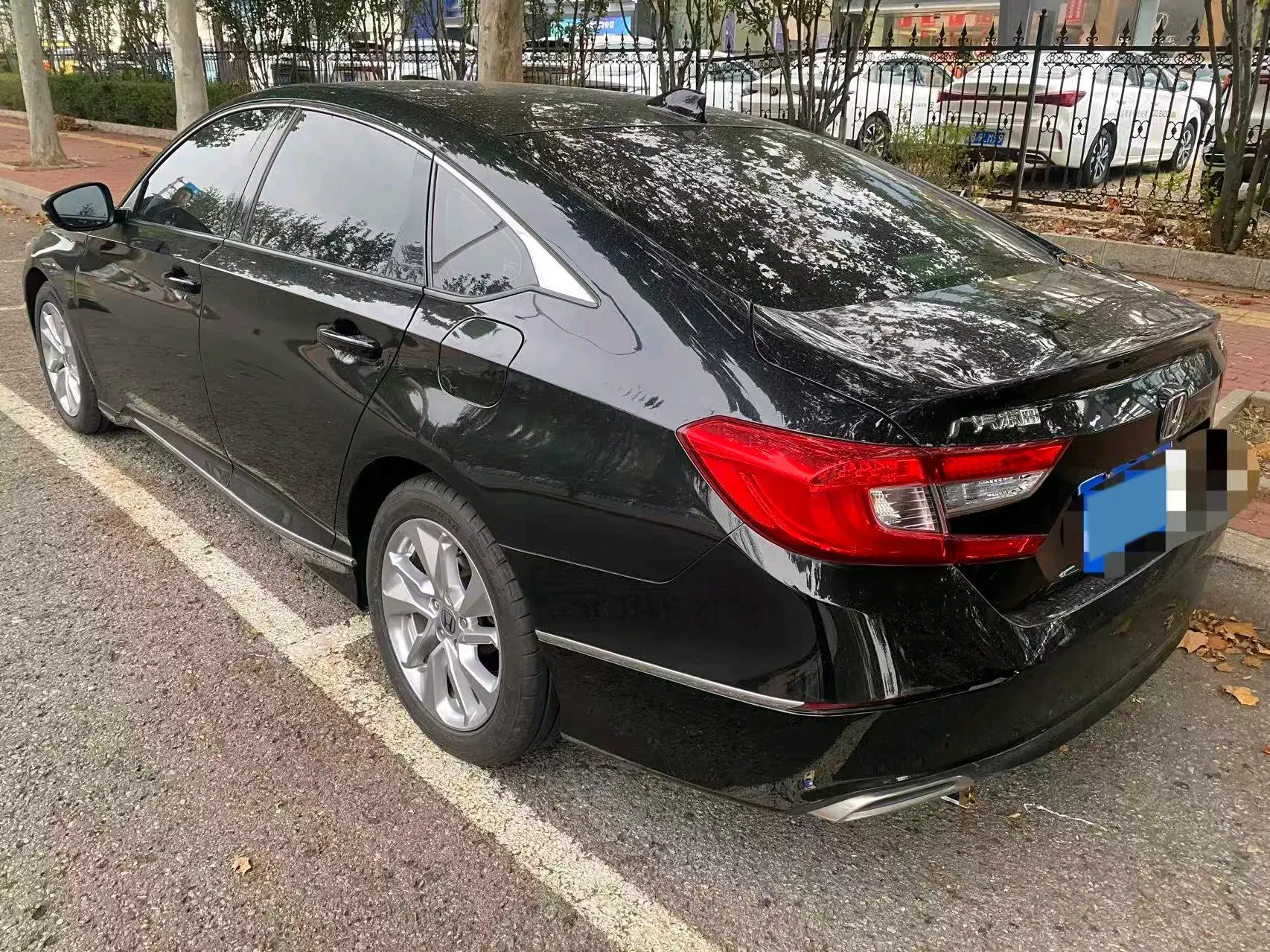 2018 HONDA ACCORD thumbnail 3