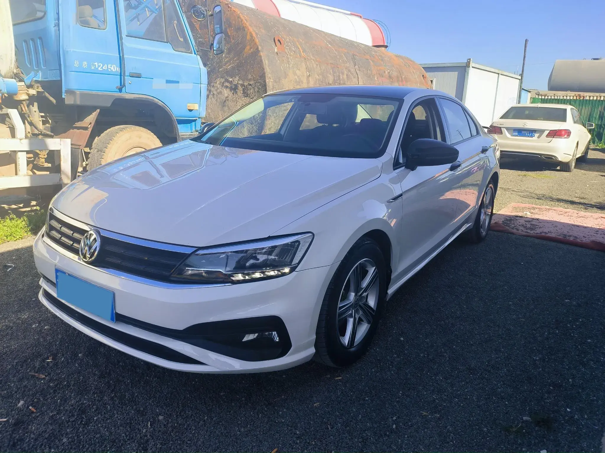 2019 VOLKSWAGEN LAMANDO view 1