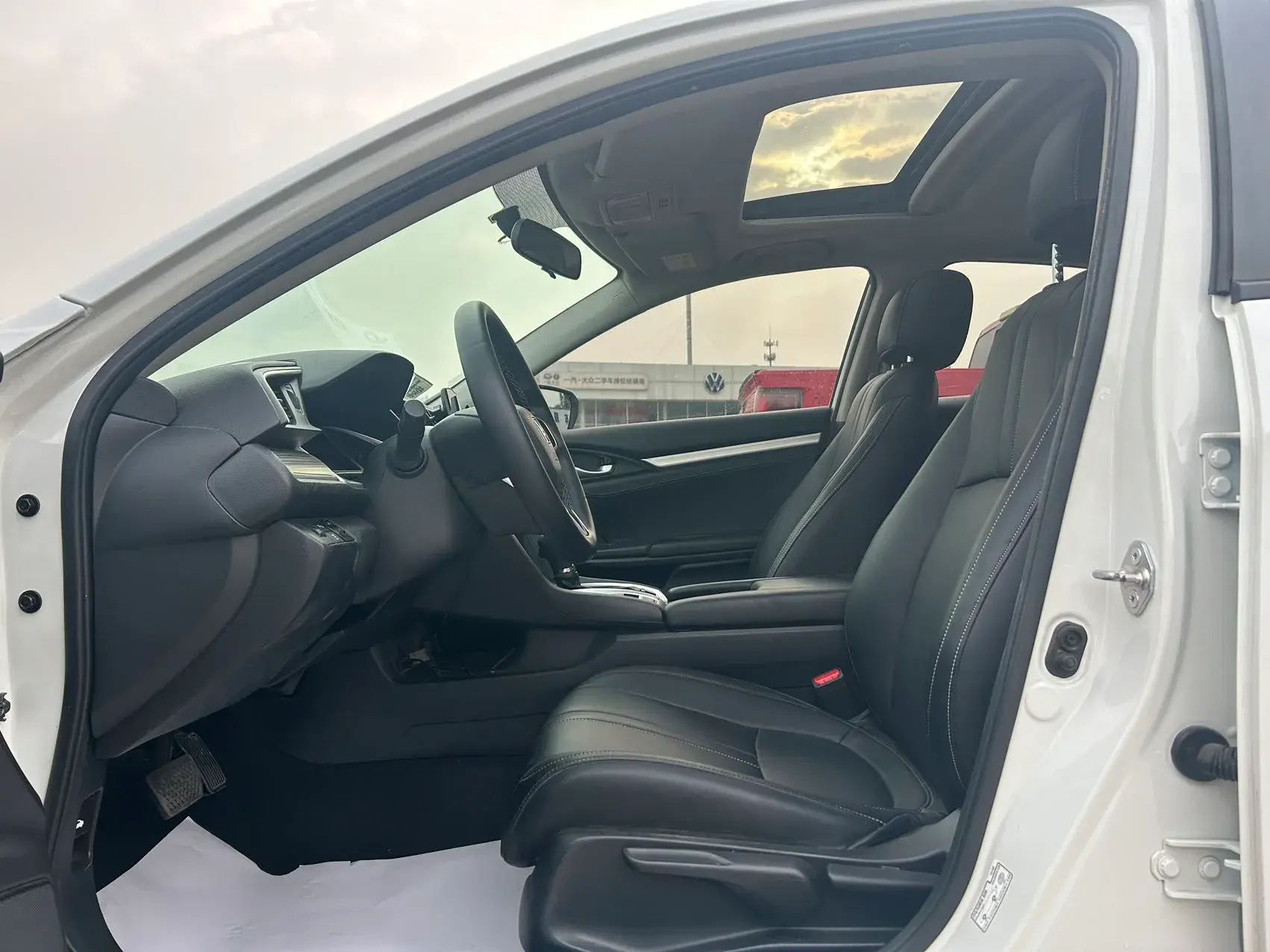 2019 HONDA CIVIC thumbnail 4