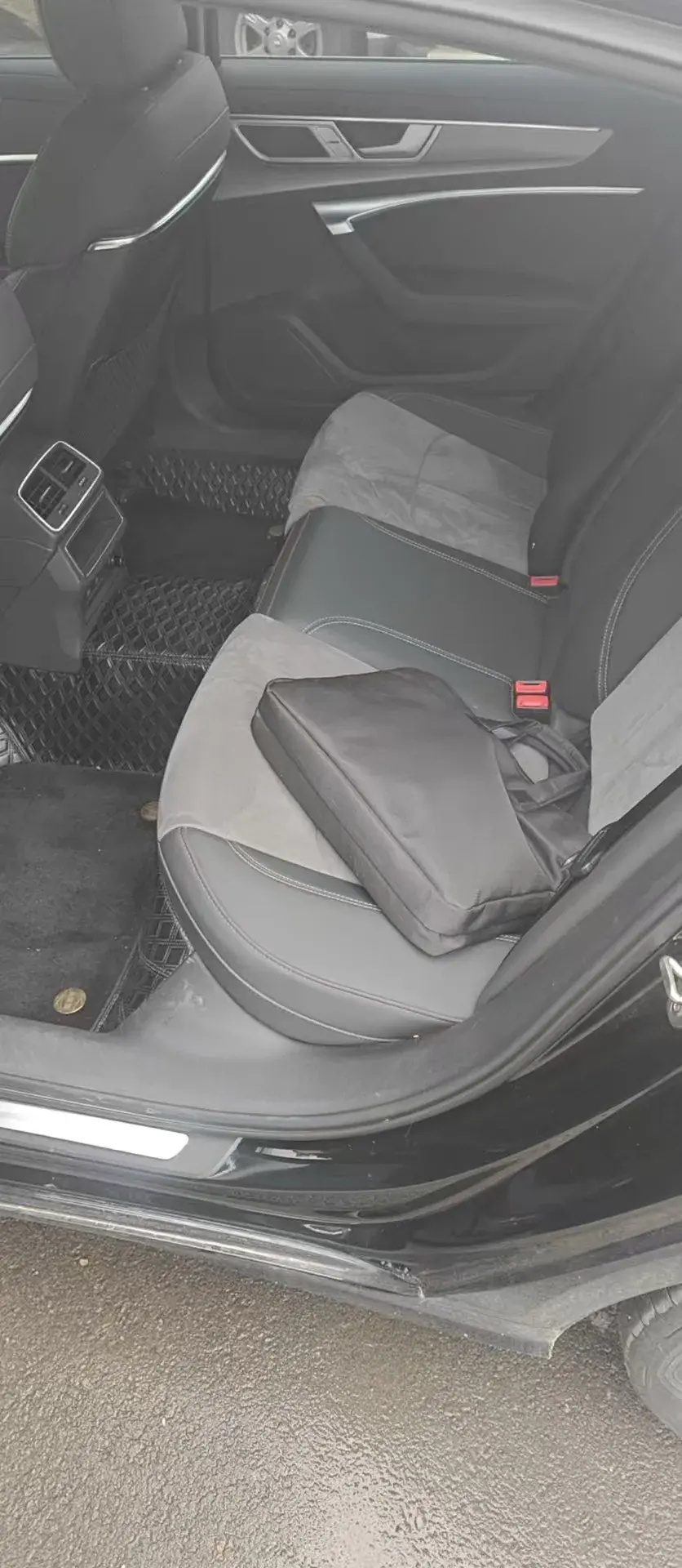 2023 AUDI A6L thumbnail 2