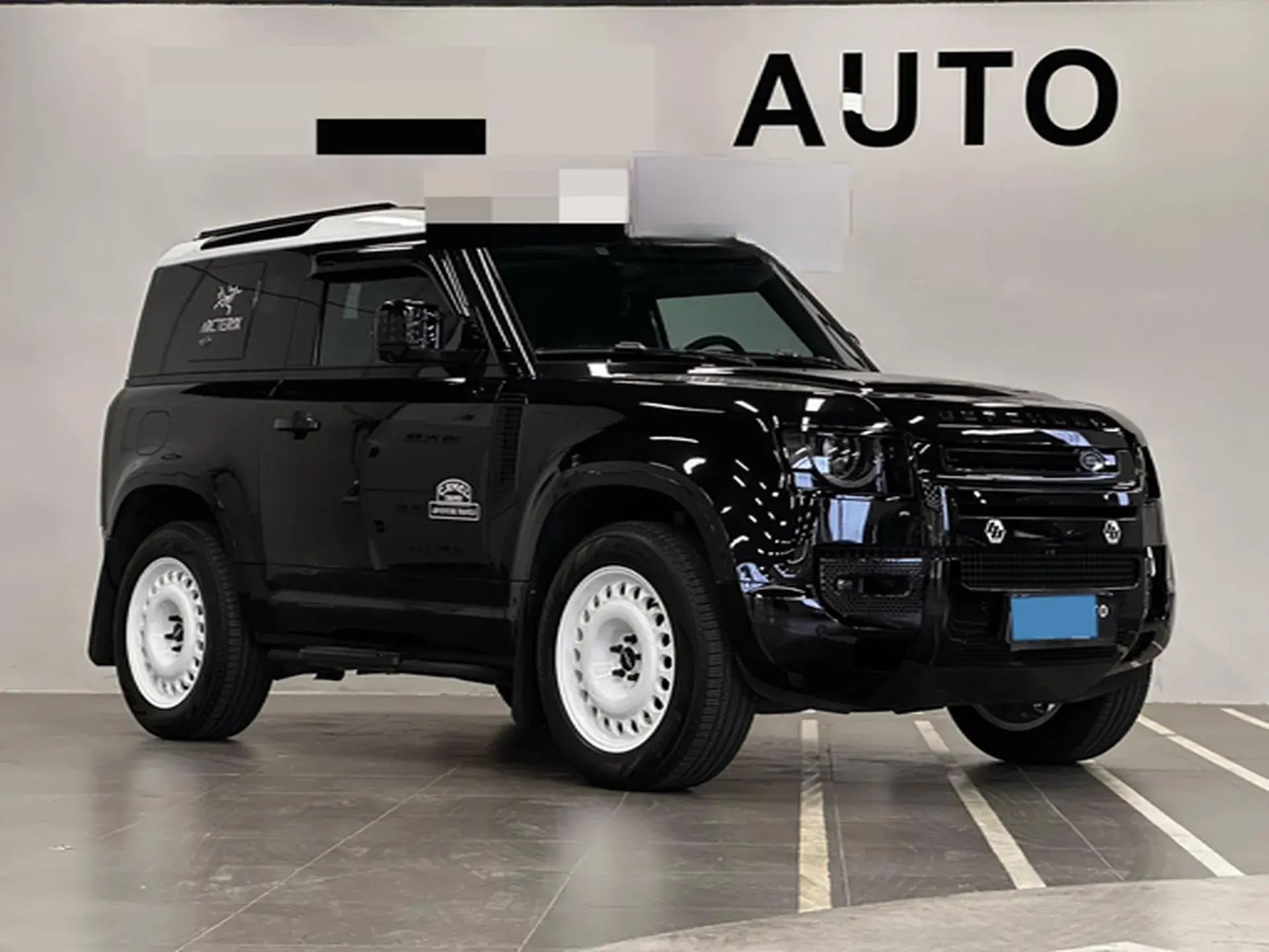 2022 LAND ROVER thumbnail 4