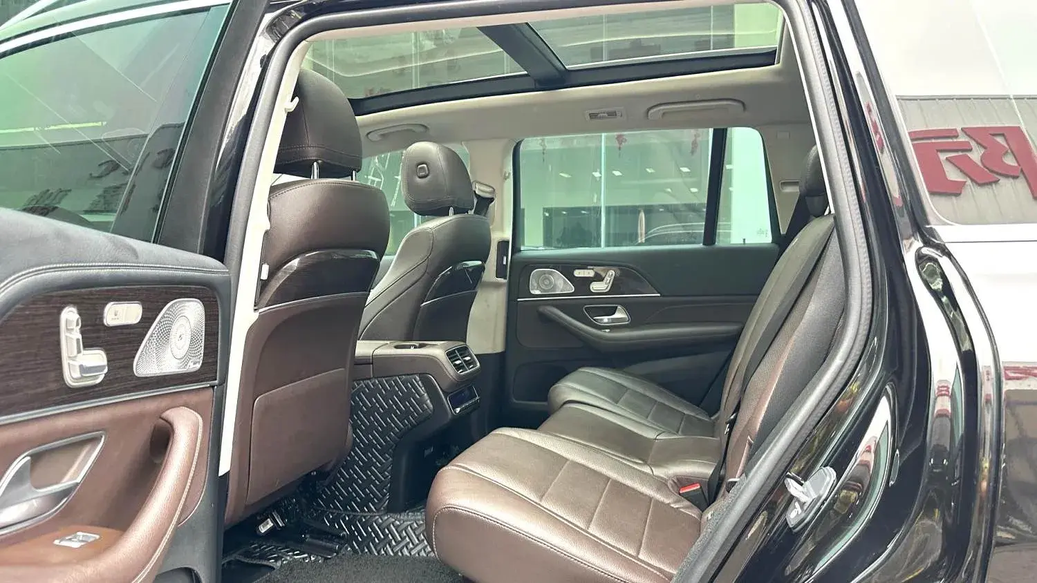 2021 MERCEDES-BENZ GLS thumbnail 4