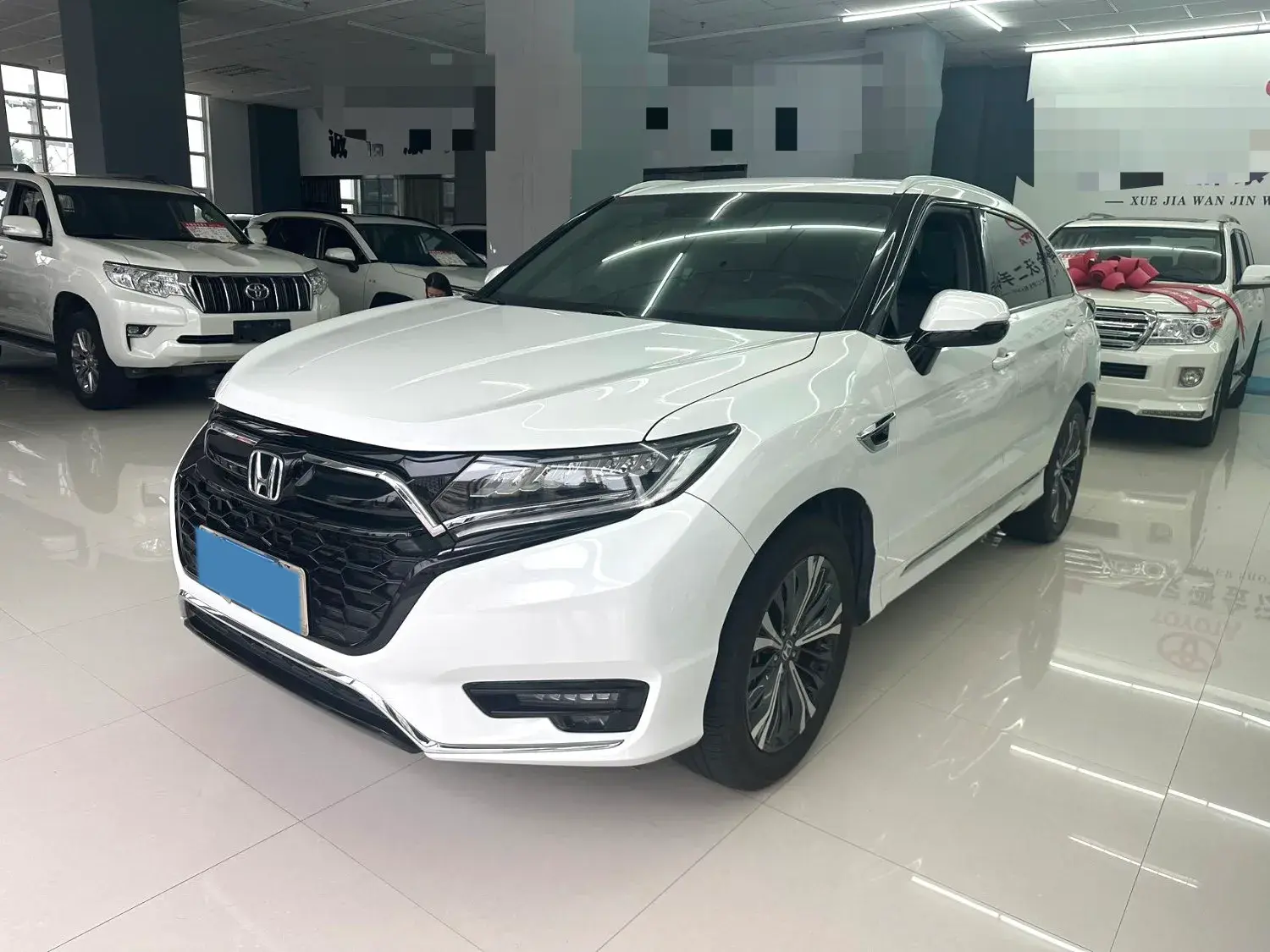 2020 HONDA UR-V view 1