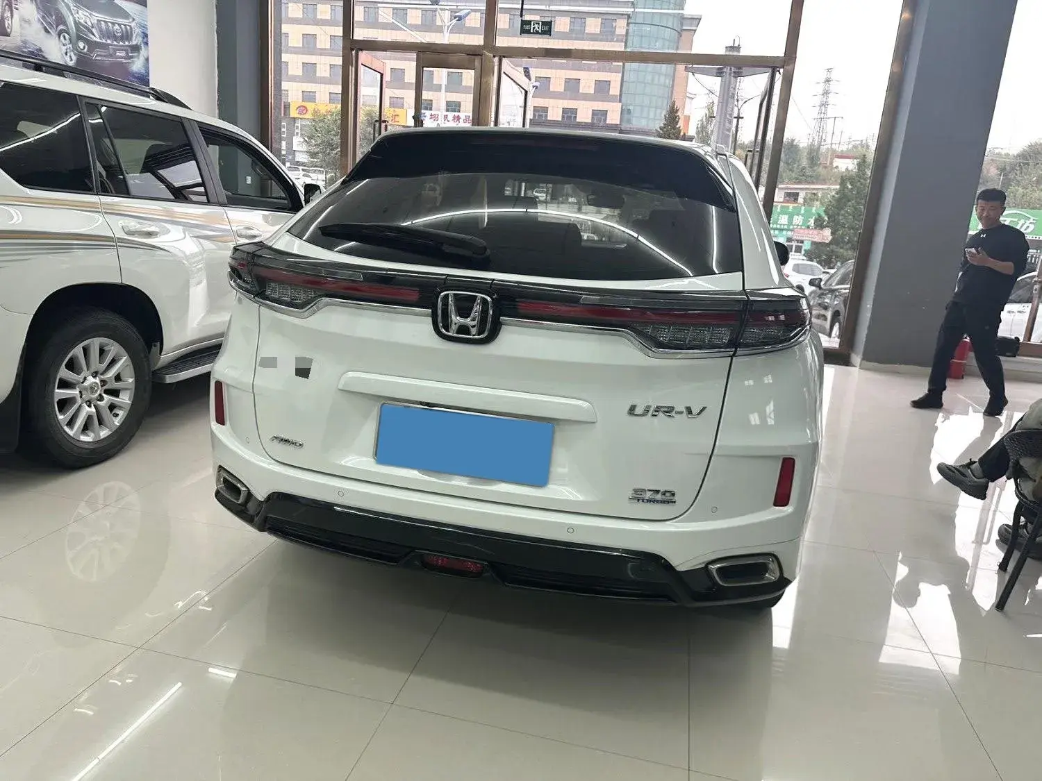 2020 HONDA UR-V thumbnail 4