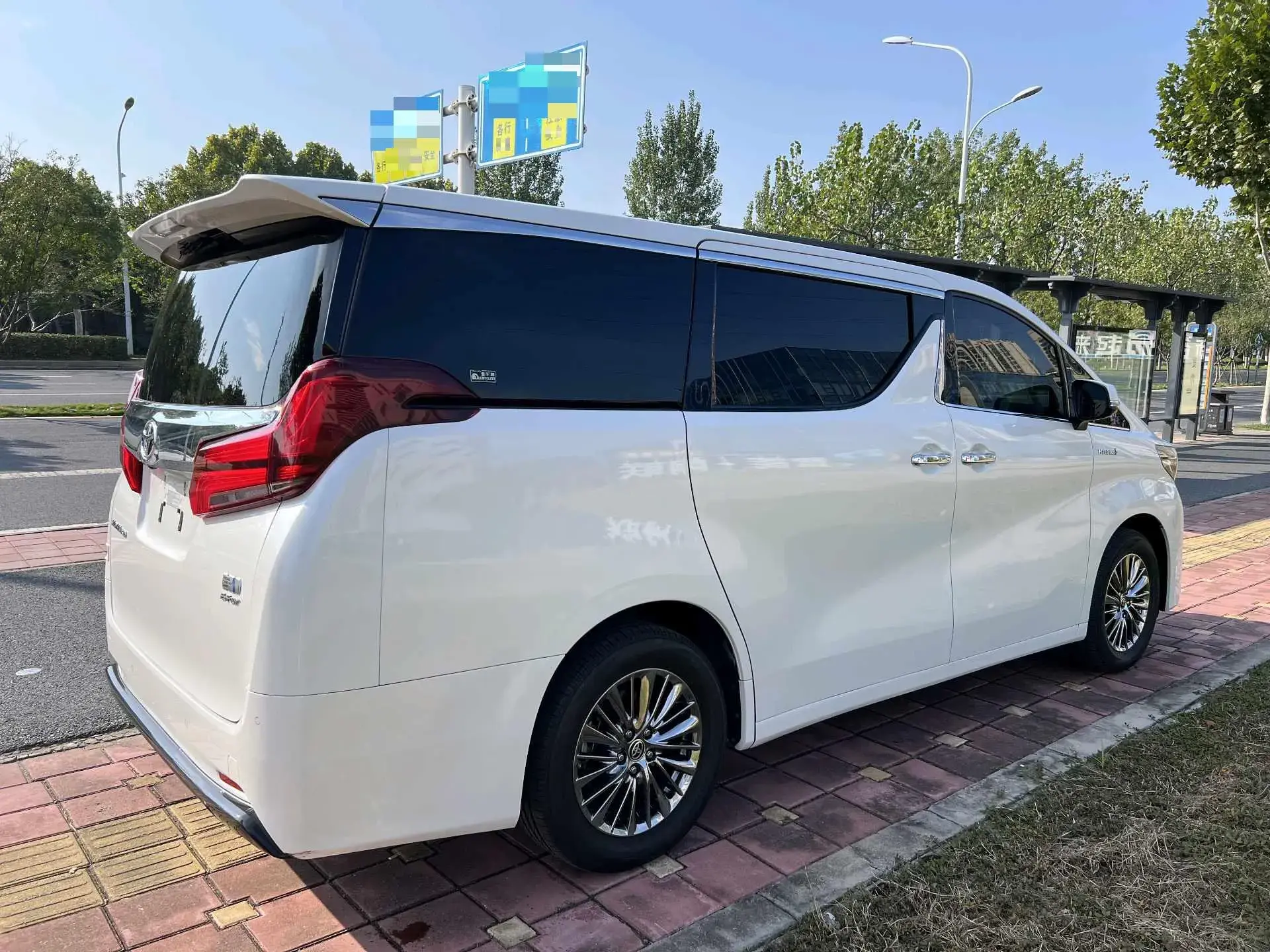 2020 TOYOTA ALPHARD thumbnail 4
