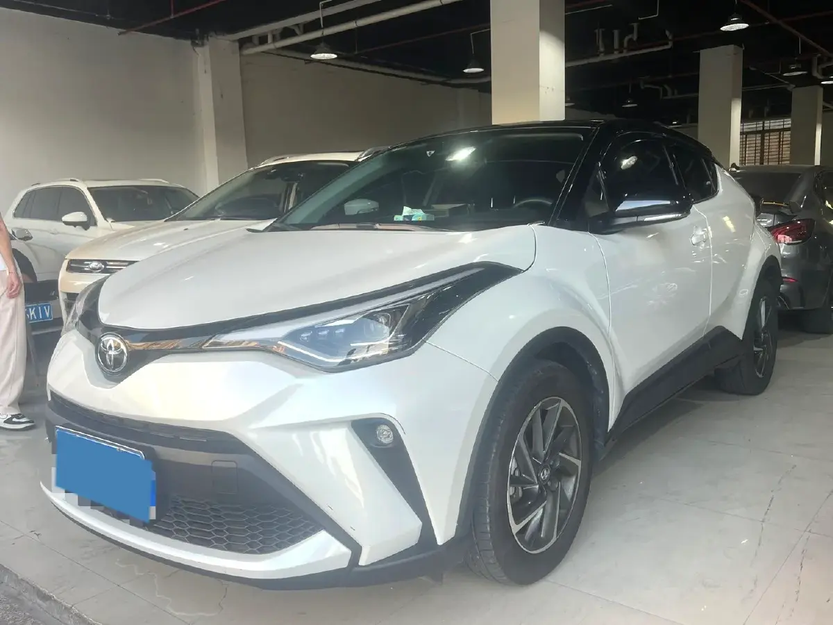 2021 Toyota C-HR 2.0L 171HP L4 CVT