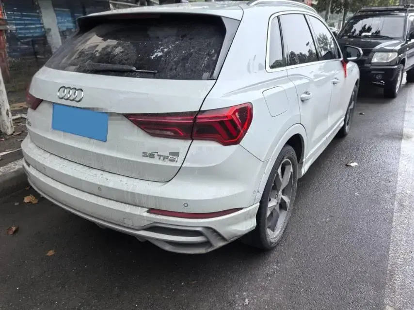 2021 AUDI Q3 thumbnail 3
