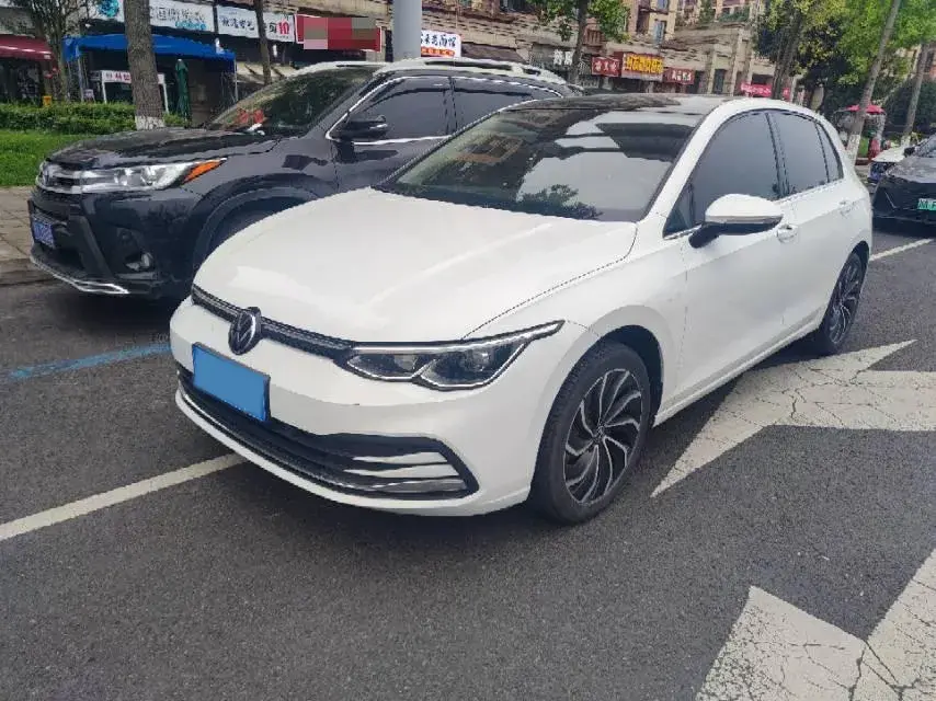 2021 VOLKSWAGEN GOLF view 1