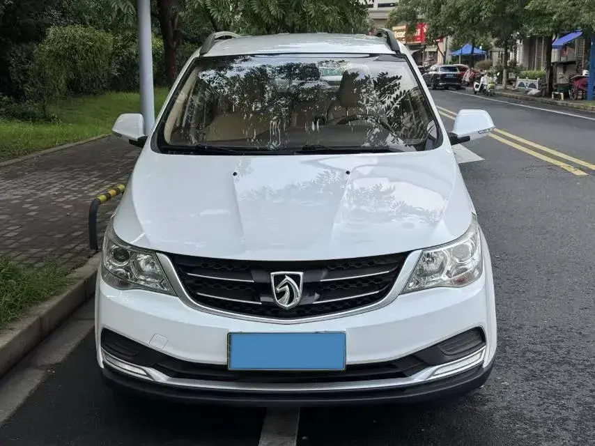 2016 BAOJUN 730 thumbnail 2