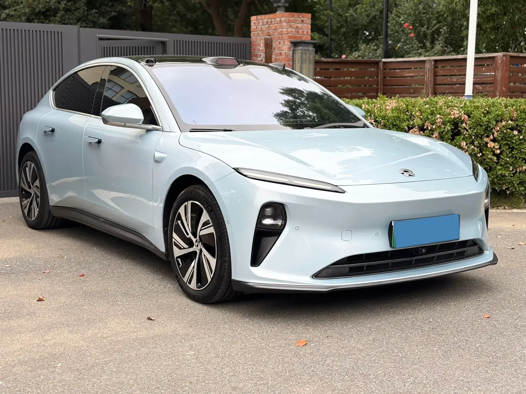 2022 NIO ET5 thumbnail 3