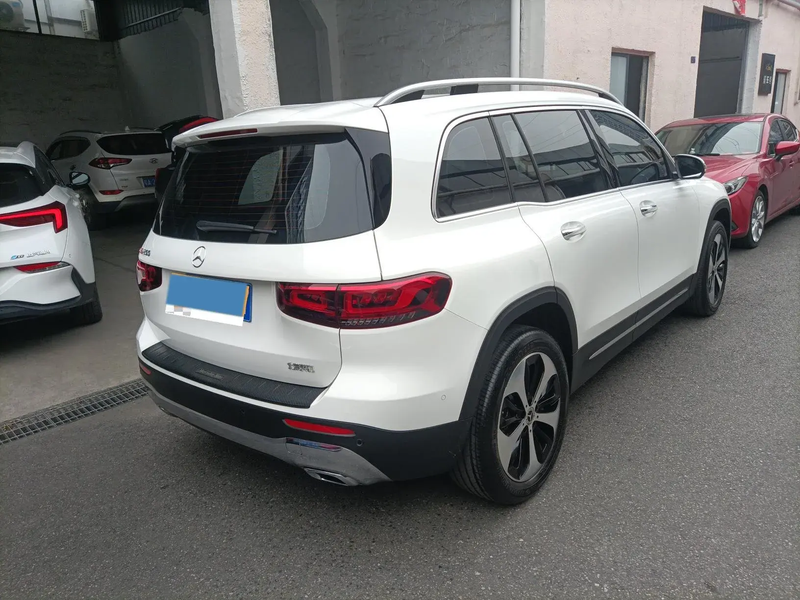 2022 MERCEDES-BENZ GLB thumbnail 2