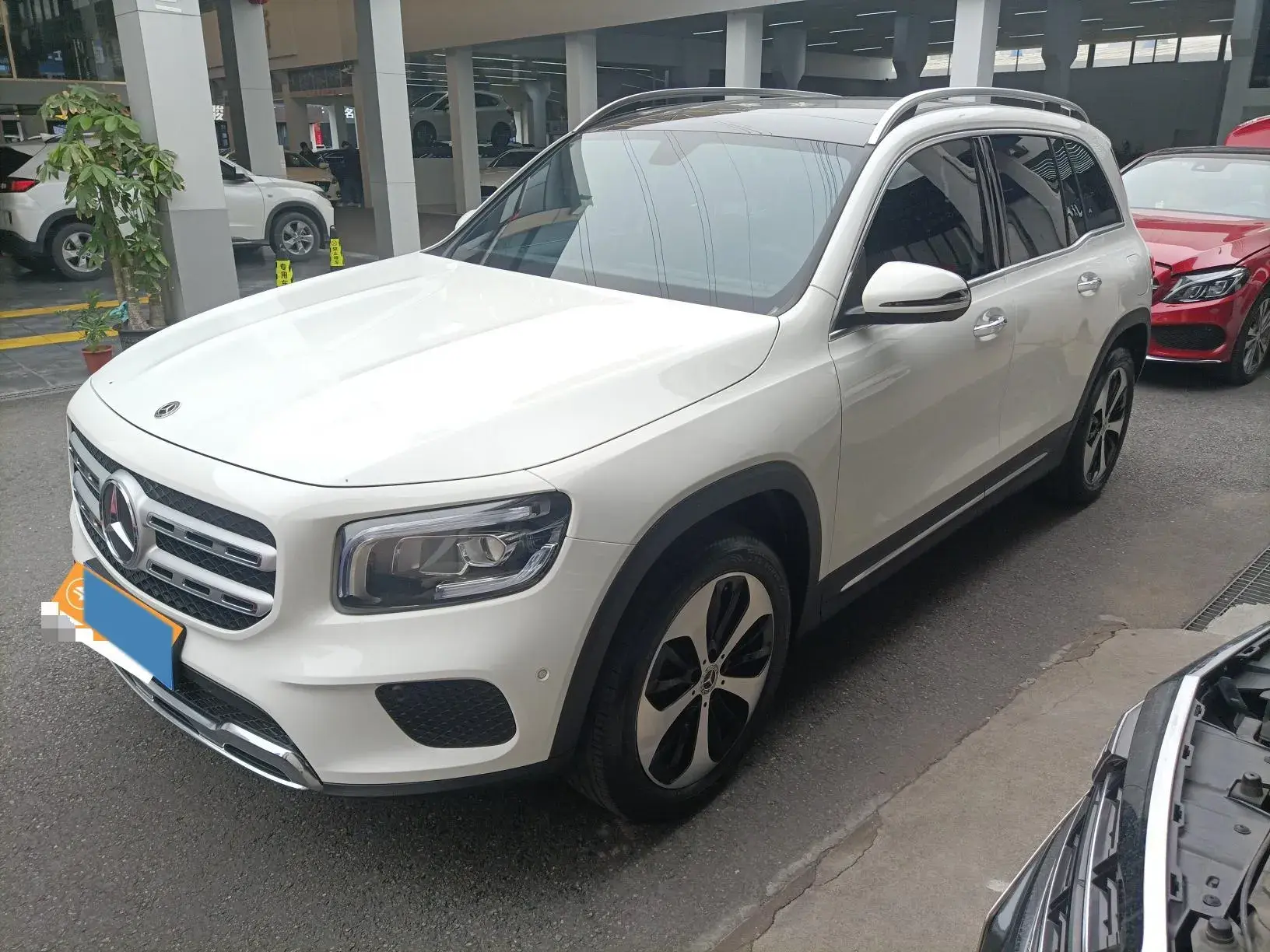2022 MERCEDES-BENZ GLB view 1